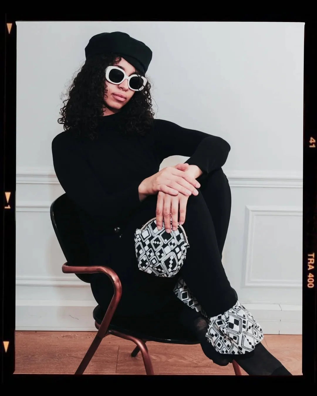 💫 it's finally HERE!! 😳
le PAPi POUCH est MAINTENANT disponible sur atelierpapirouge.com 💖👛

#beautypouch #trousseimprim&eacute;e #collectioncapsule #handmadetextile #africantextiles