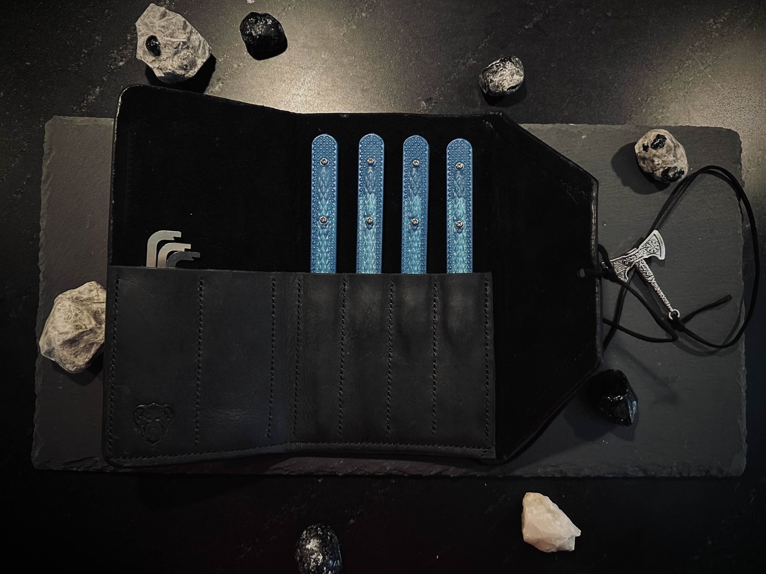 leather bifold lockpick case