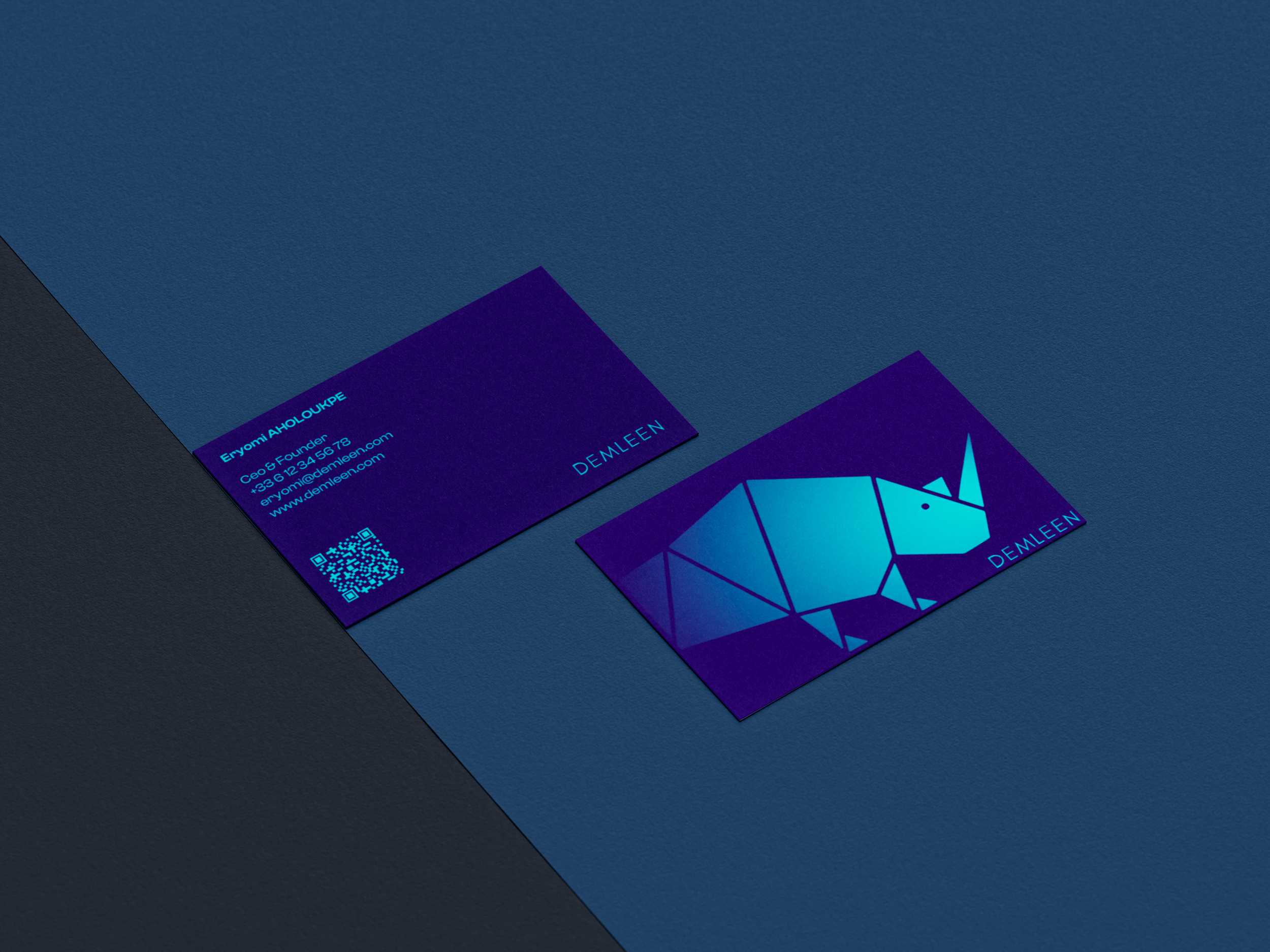 Business_Card_Mockup_1.png