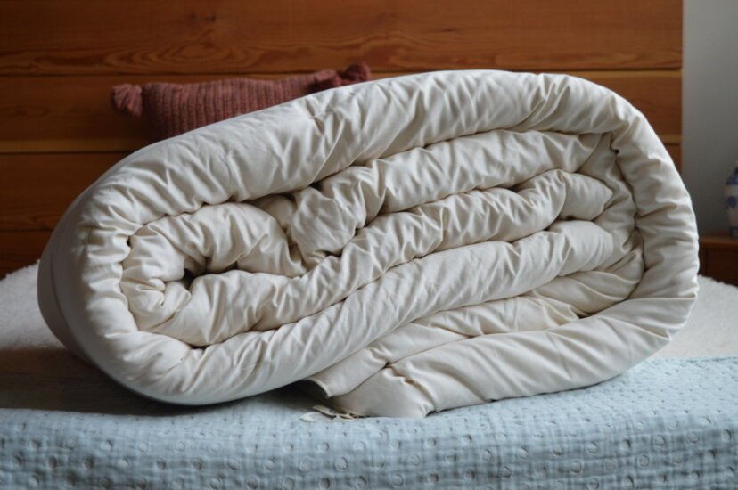 Holy Lamb Organics All-Natural Wool Comforter — SEB Mattress