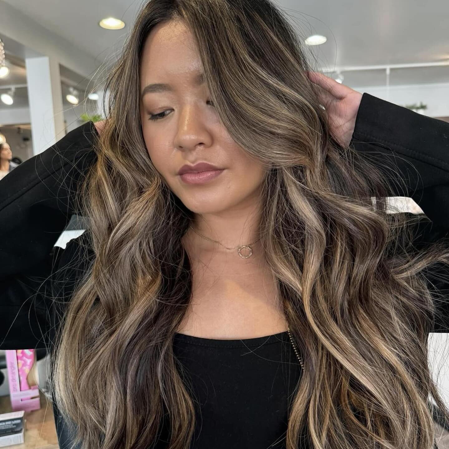Destiny and Ava nailed it with this incredible makeover! 🔥🔥Destiny is looking for model appointments every Tuesday. Give us a call to schedule 📲717.838.5707