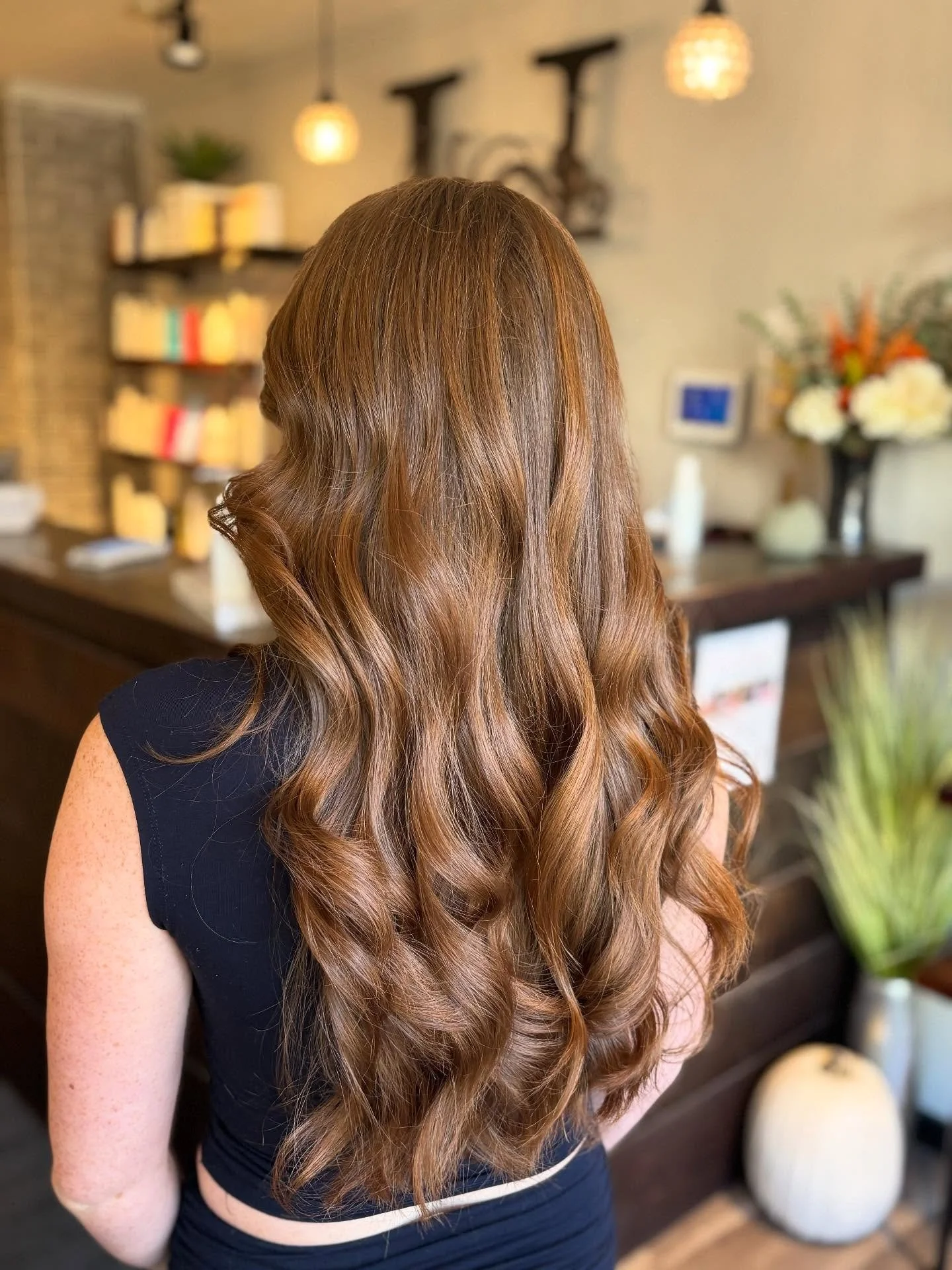 Do you know that if you donate hair to Wigs for Kids you can get a &ldquo;thank you discount&rdquo;? Reward yourself and help a child in need at Unveil. ❤️ Hair by Bella ✂️ #wigsforkids