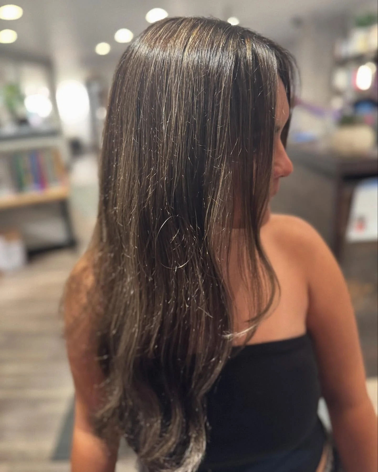 Brooke&rsquo;s guest wanted to take her dark brown hair to the next level and it turned out gorgeous! 🤩 Bombshell brunette. 🤎