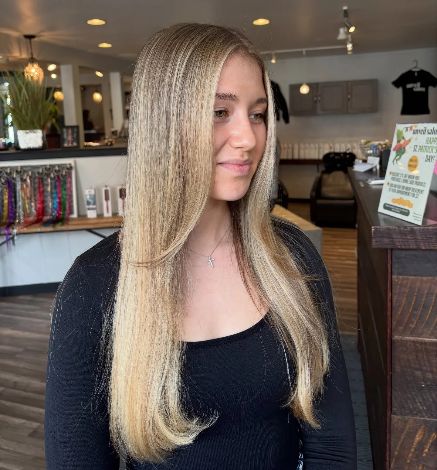 Jess H. gave her guest a full highlight and a haircut to create this beautiful look! ❤️