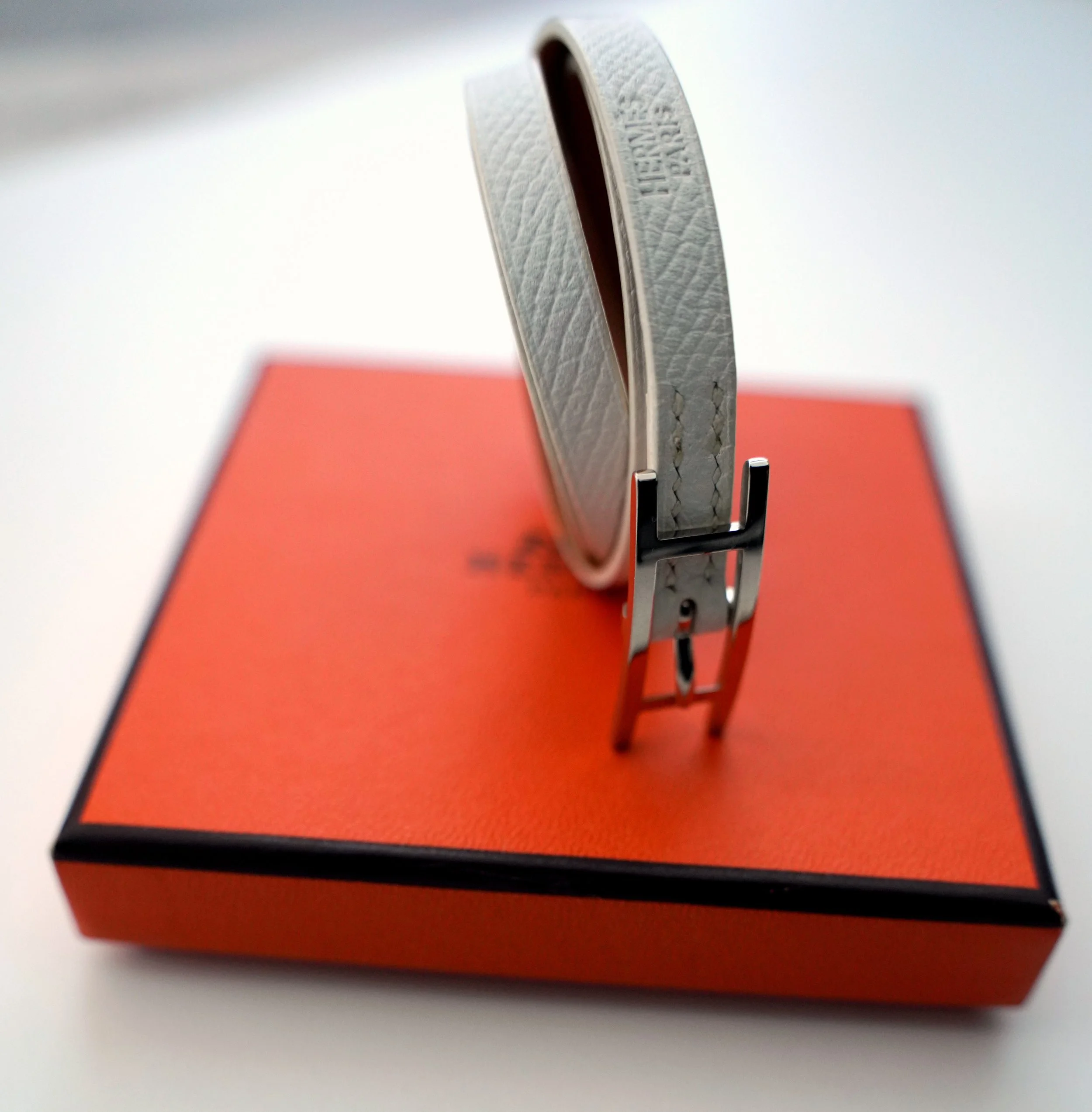 Hermes-Hapi-4-Tours-White-Togo-Leather-Quadruple-Bracelet-Choker-Thin-Belt-6.JPG