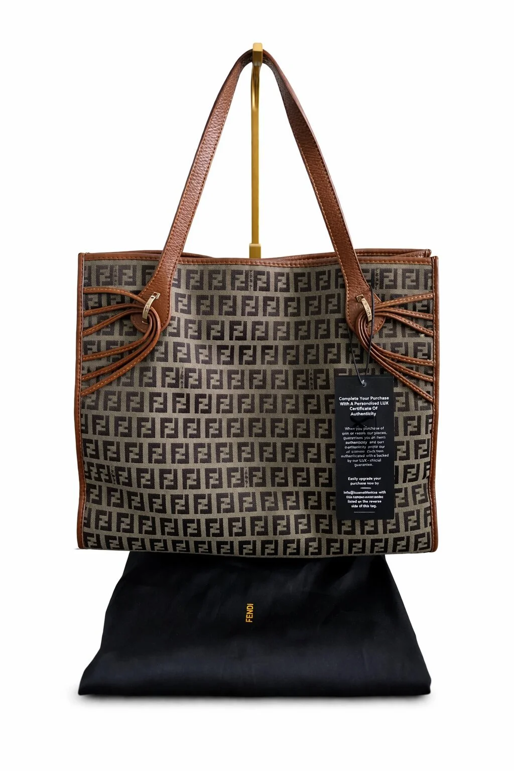 Fendi-Zucchino-Tote-18.jpg
