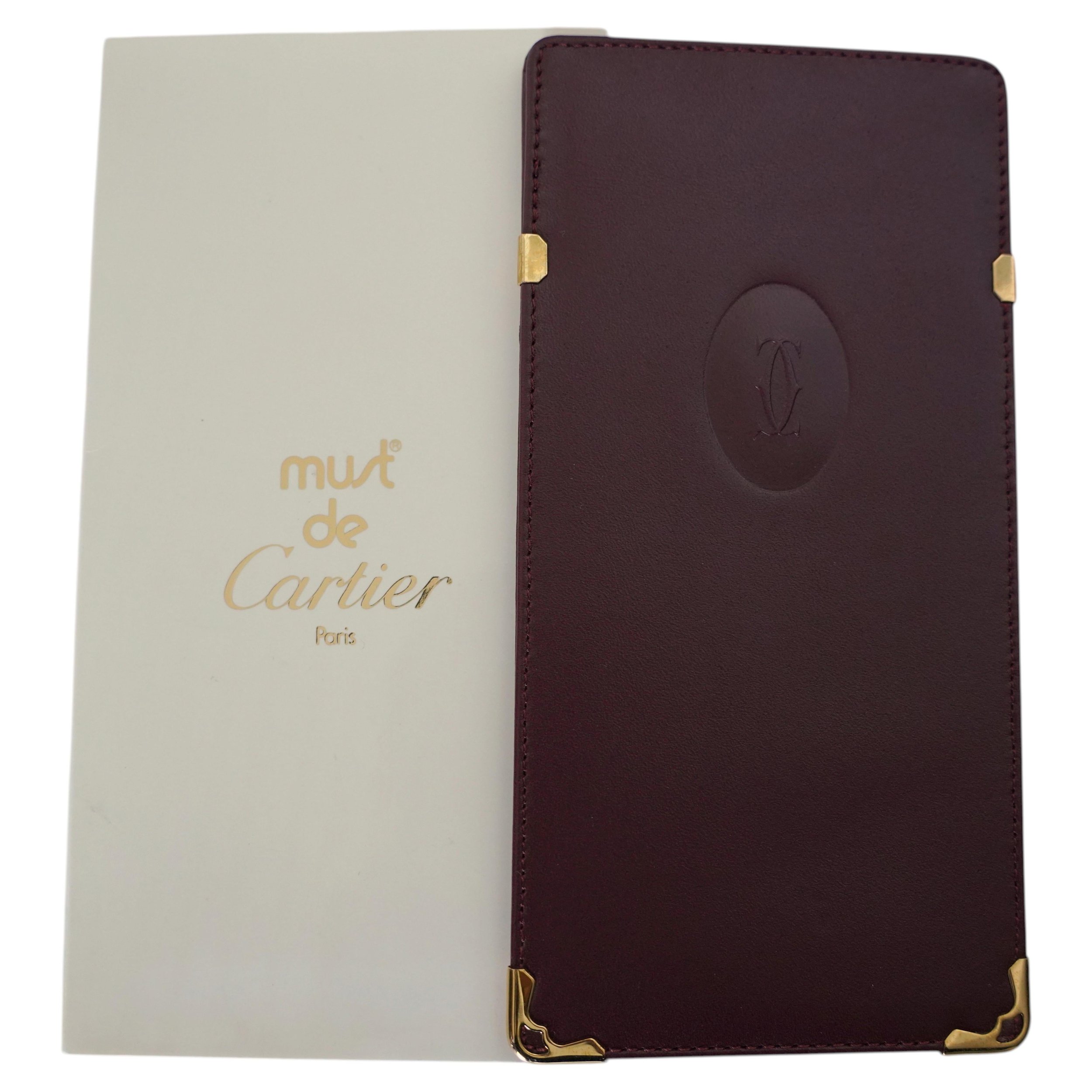 Cartier-Bordeaux-Leather-Yellow-Gold-Eyeglass-Case-Must-Burgundy-10.JPG