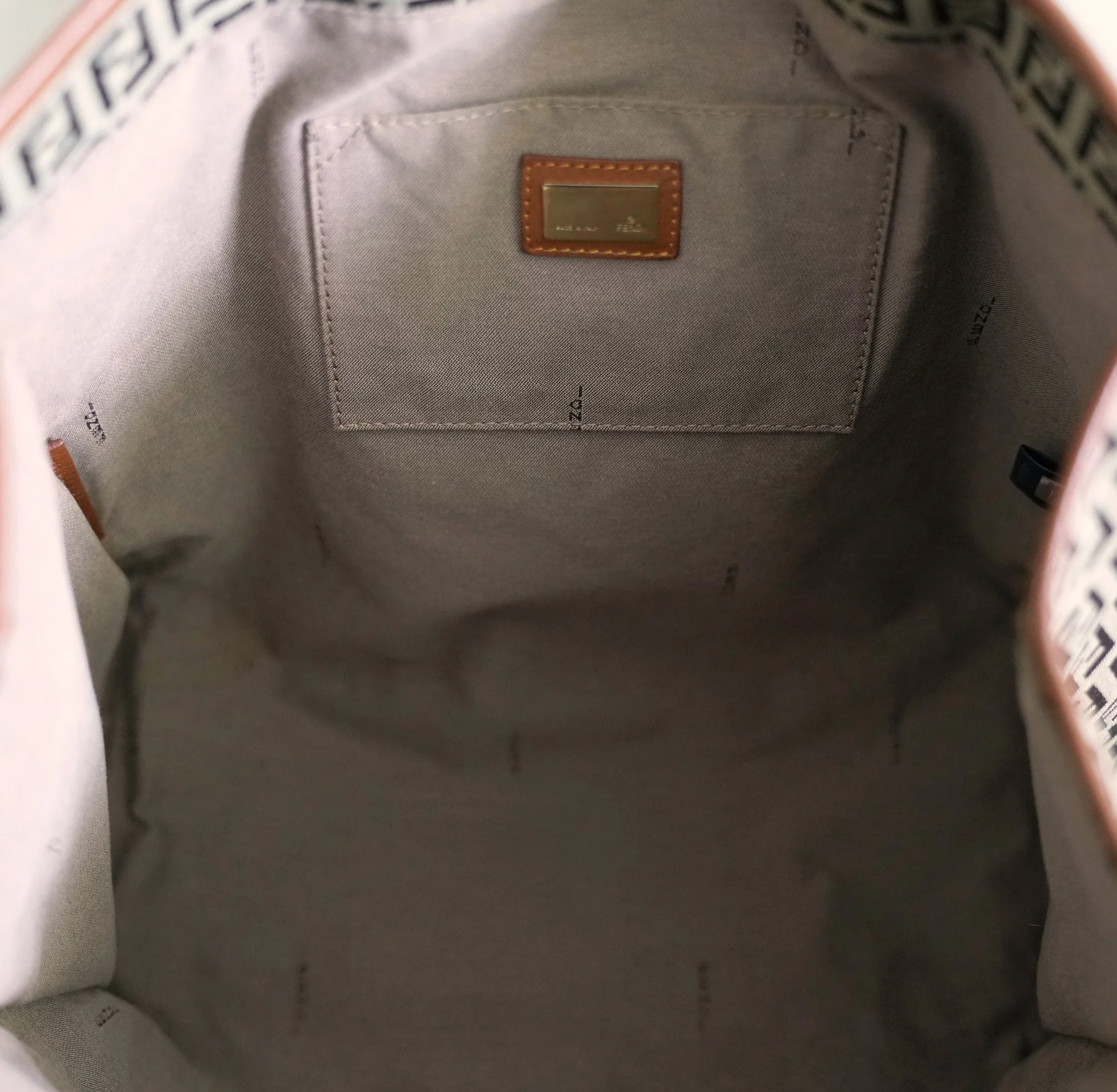 Fendi-Zucchino-Tote-10.JPG