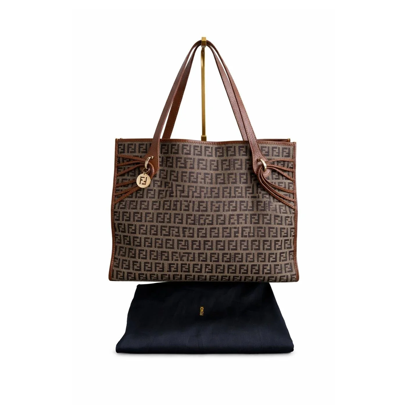 Fendi-Zucchino-Tote-17.jpg