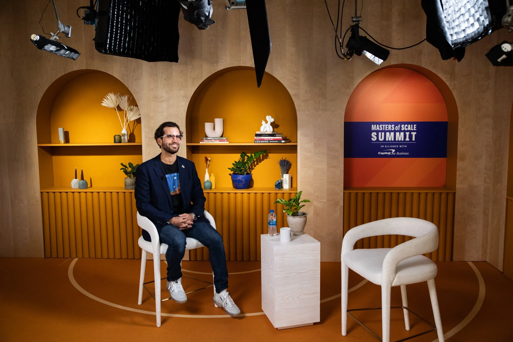 Copy of MOS Summit 2022_LinkedIn Studio (speakers, attendees)-10.jpg