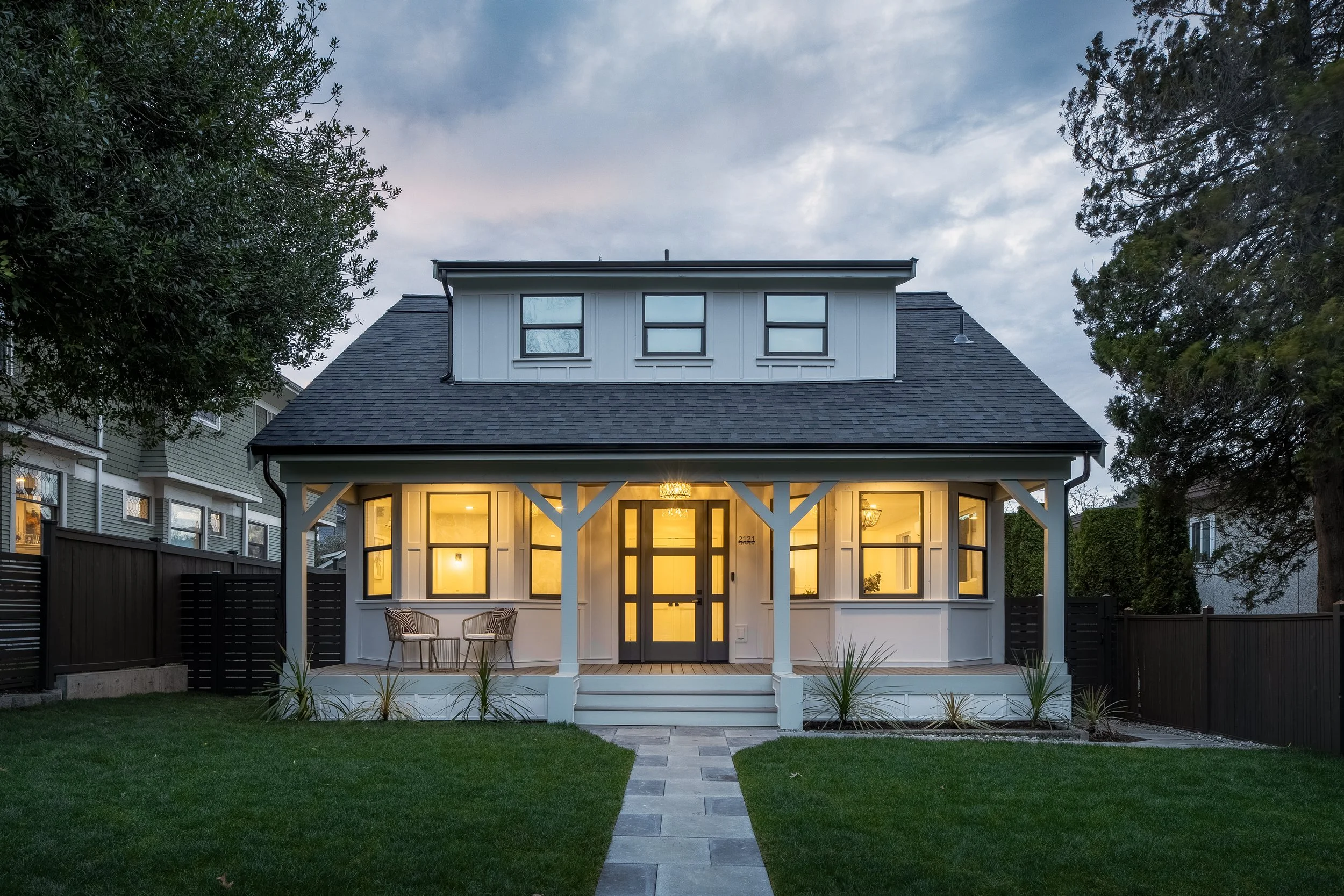 Queen Anne Twilight Warm.jpg