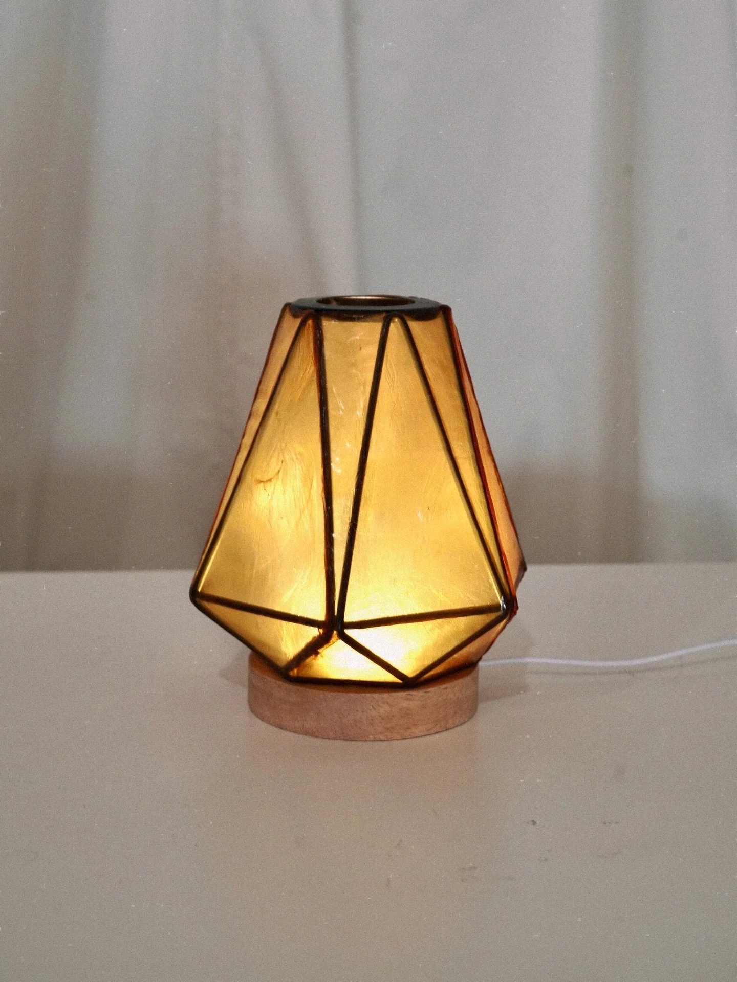 Delighted to unveil Part 1 of my Membrane Tensions SCOBY Lamp Collection. Building a relationship with this incredible culture has been a labor of love. 

Check it out at @plooooooot 

#bacterialcellulose #scobylamp #membranetensions #biomaterials