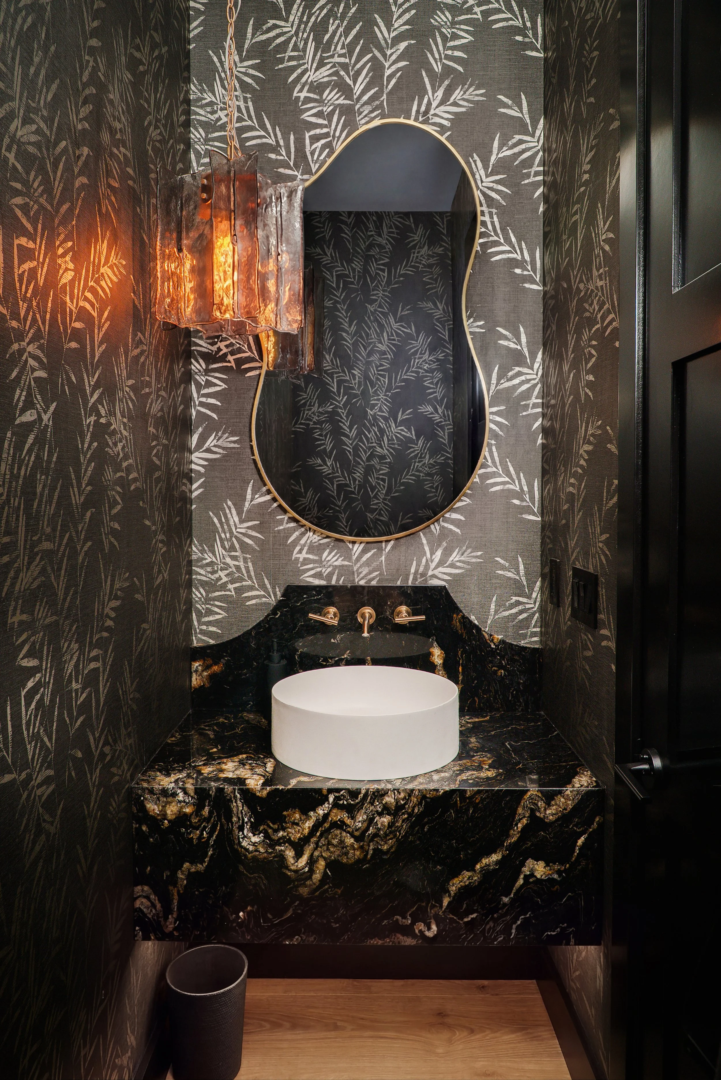 068-7115 S Plymouth Rd-064.jpg