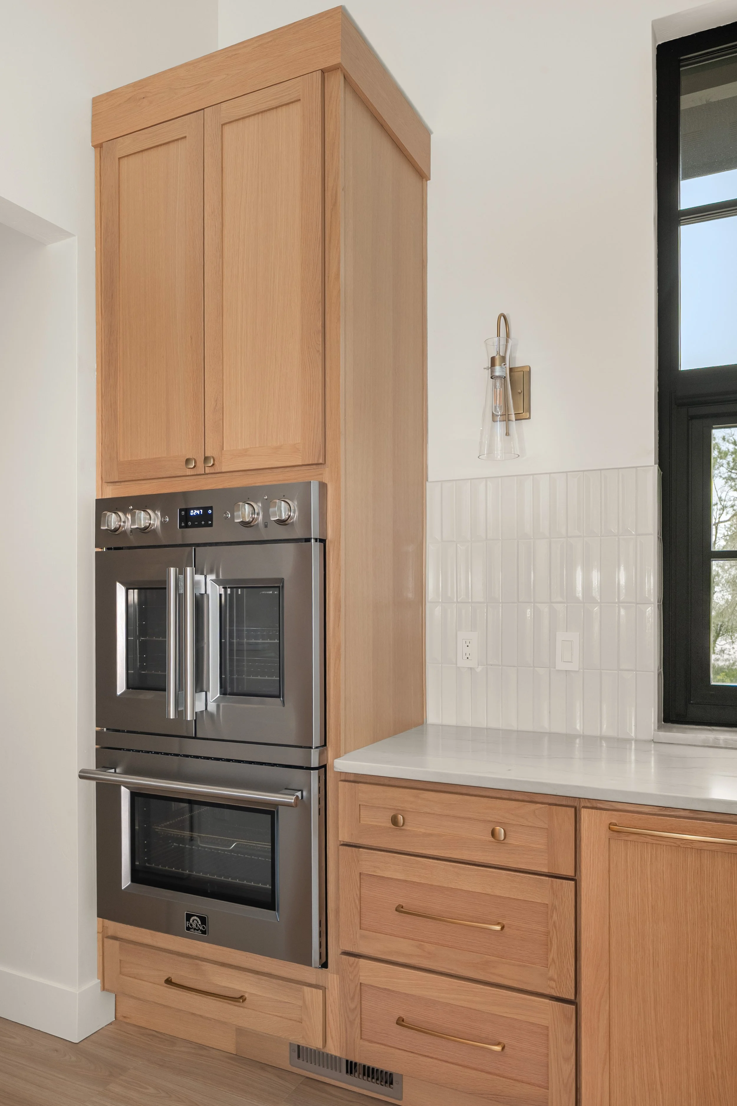 007-7115 S Plymouth Rd-007.jpg