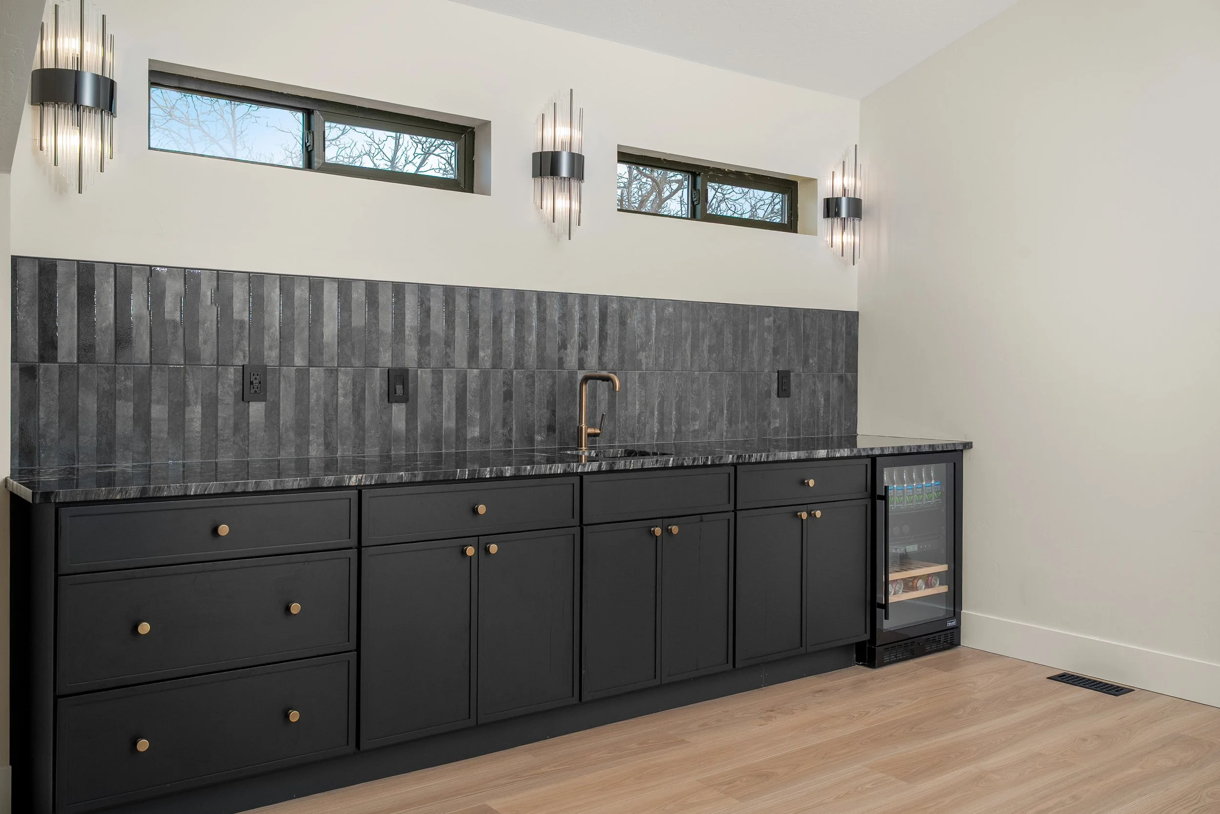 105-7115 S Plymouth Rd-099.jpg