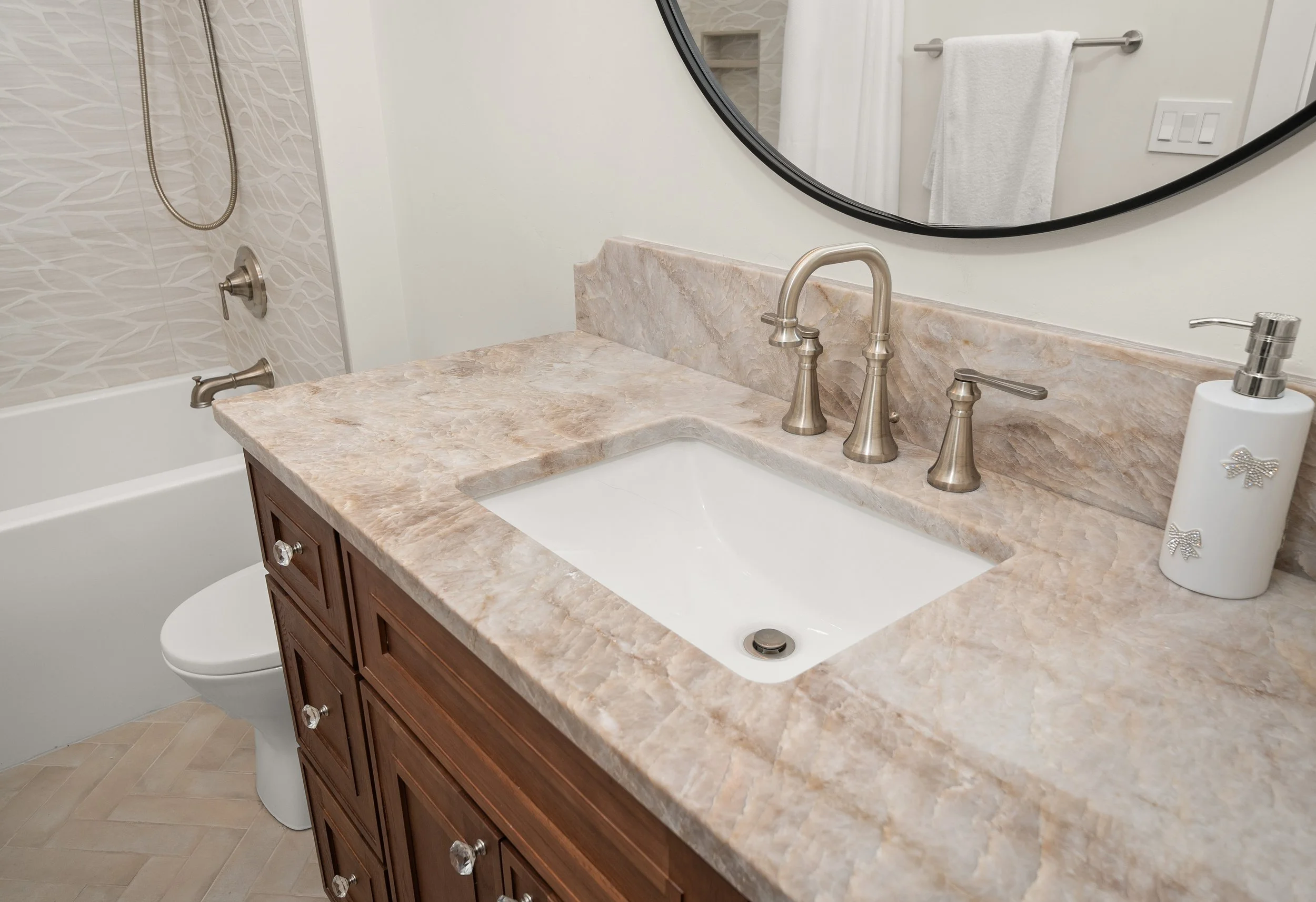 093-7115 S Plymouth Rd-089.jpg