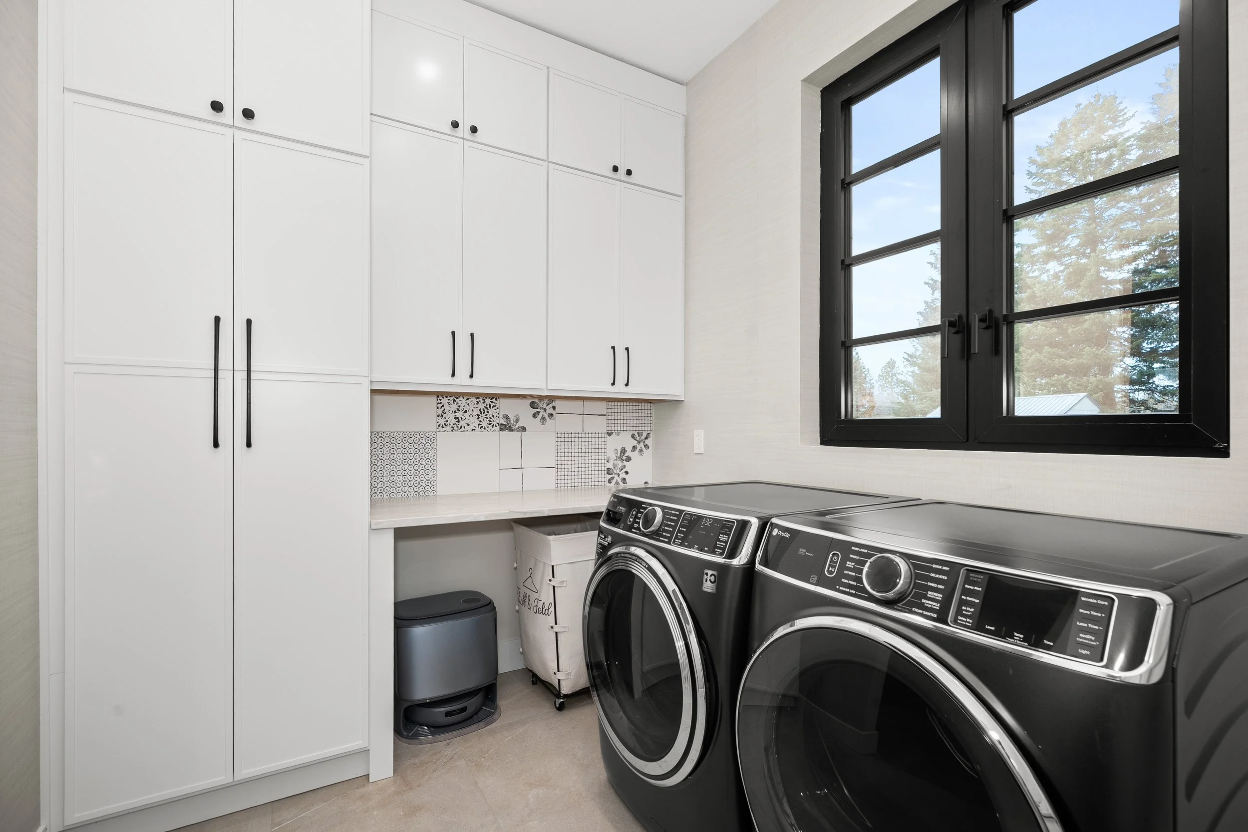 069-7115 S Plymouth Rd-065.jpg