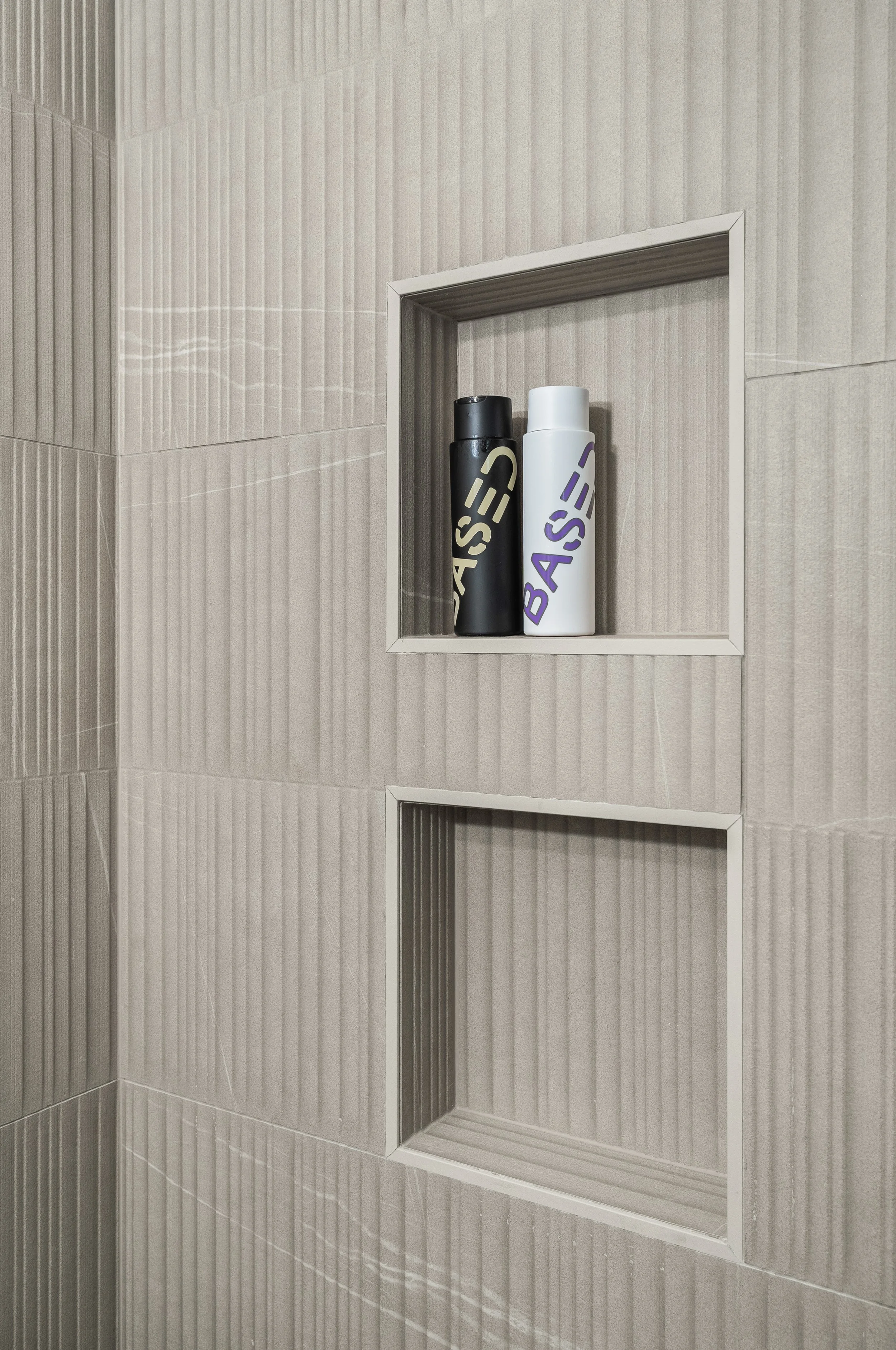 087-7115 S Plymouth Rd-083.jpg