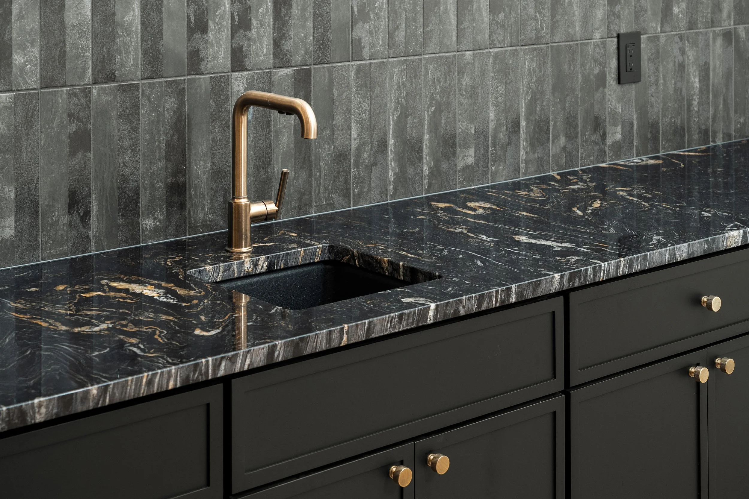 108-7115 S Plymouth Rd-102.jpg