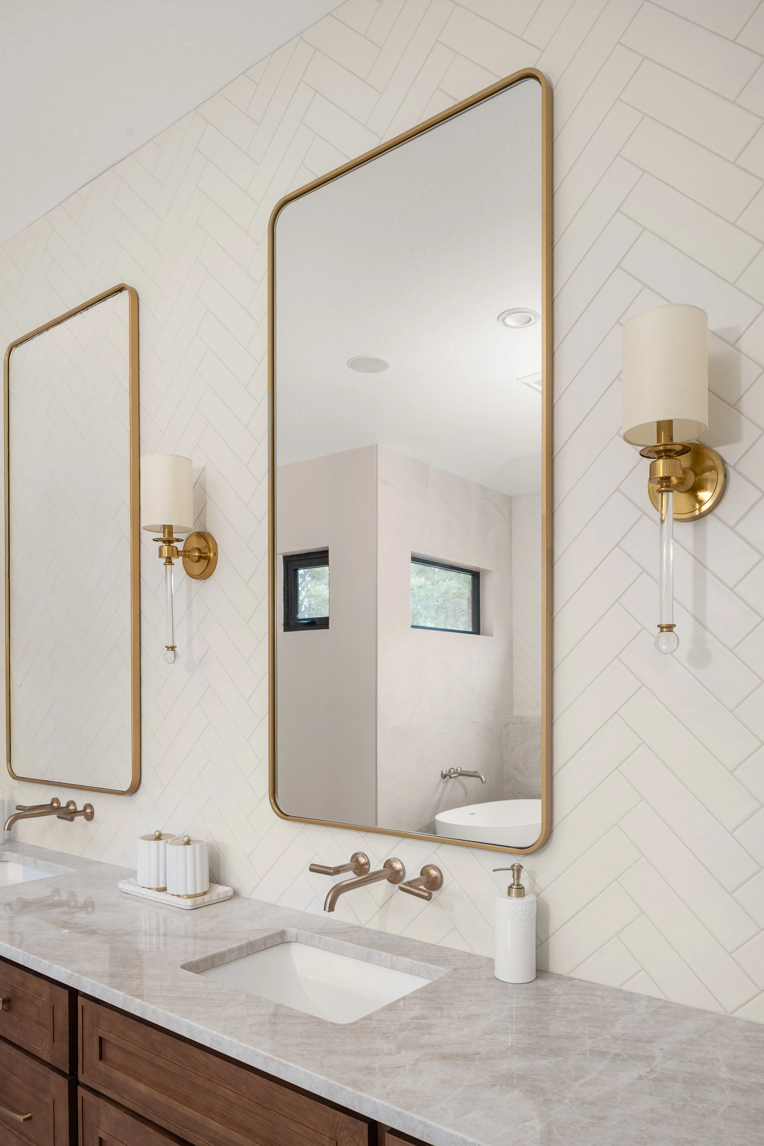 045-7115 S Plymouth Rd-041.jpg