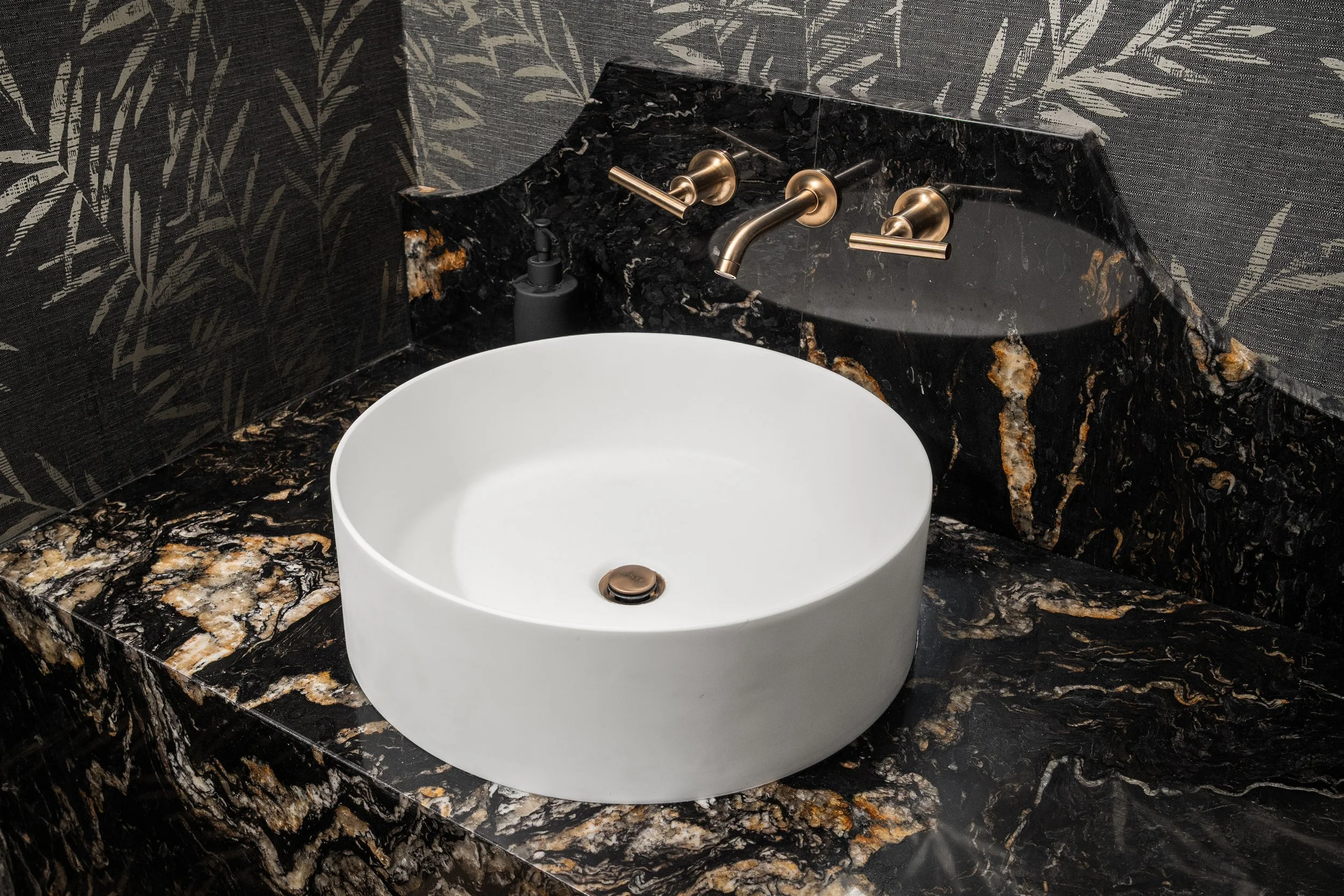 066-7115 S Plymouth Rd-062.jpg