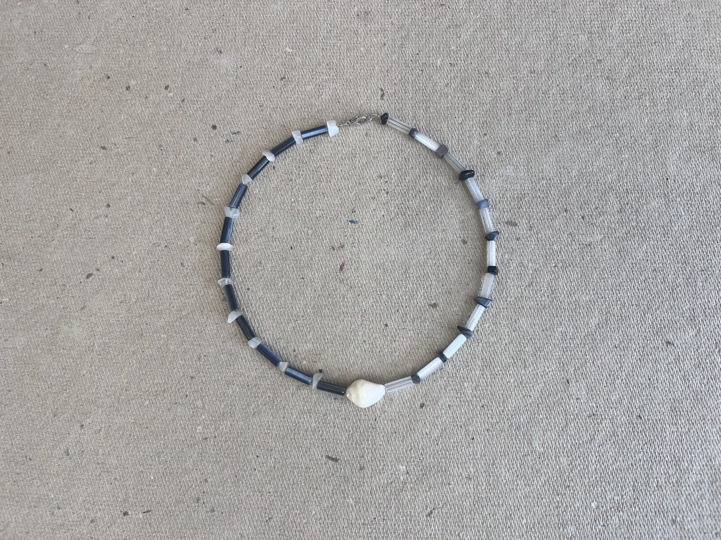 Gem Chip and Shell Necklace