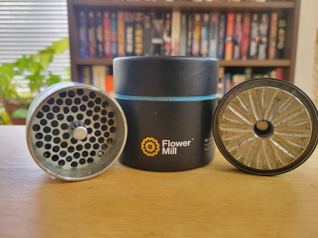 What Makes a Good Weed Grinder? – Flower Mill