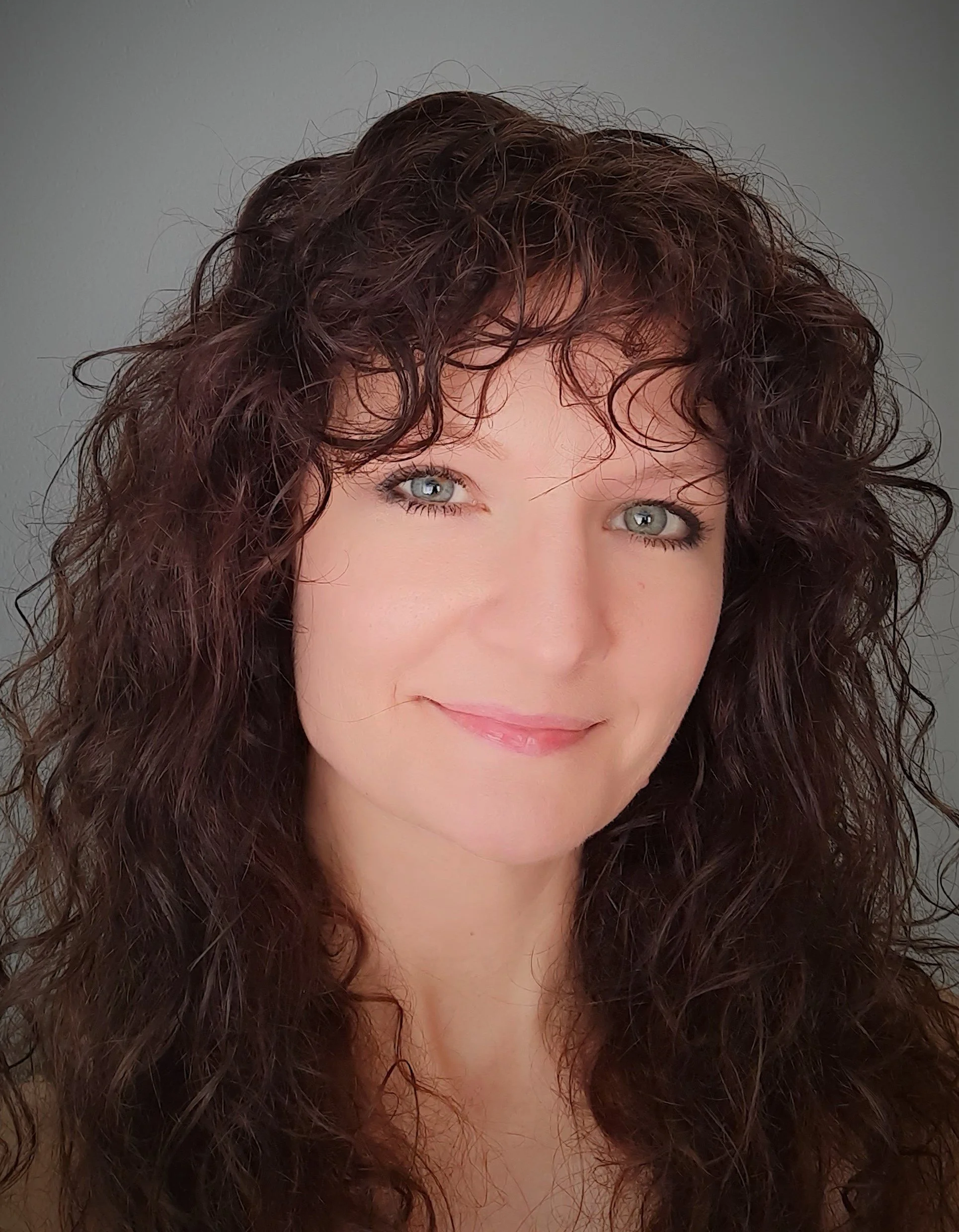 JennyW-Headshot 4-New-Pazaz-maybe- 7-19-2020.jpeg