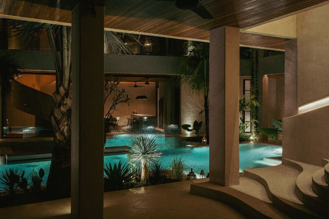 warm glowing nights at @theturiyabali&hellip; 

#bali #airbnb #nightphotography #villa #tropicalvibes #tropicalparadise #tropicalisland #balivacation #canggu #moderndesign #architecture #designideas #styleinspiration #interiorinspo #interiorstyle #po