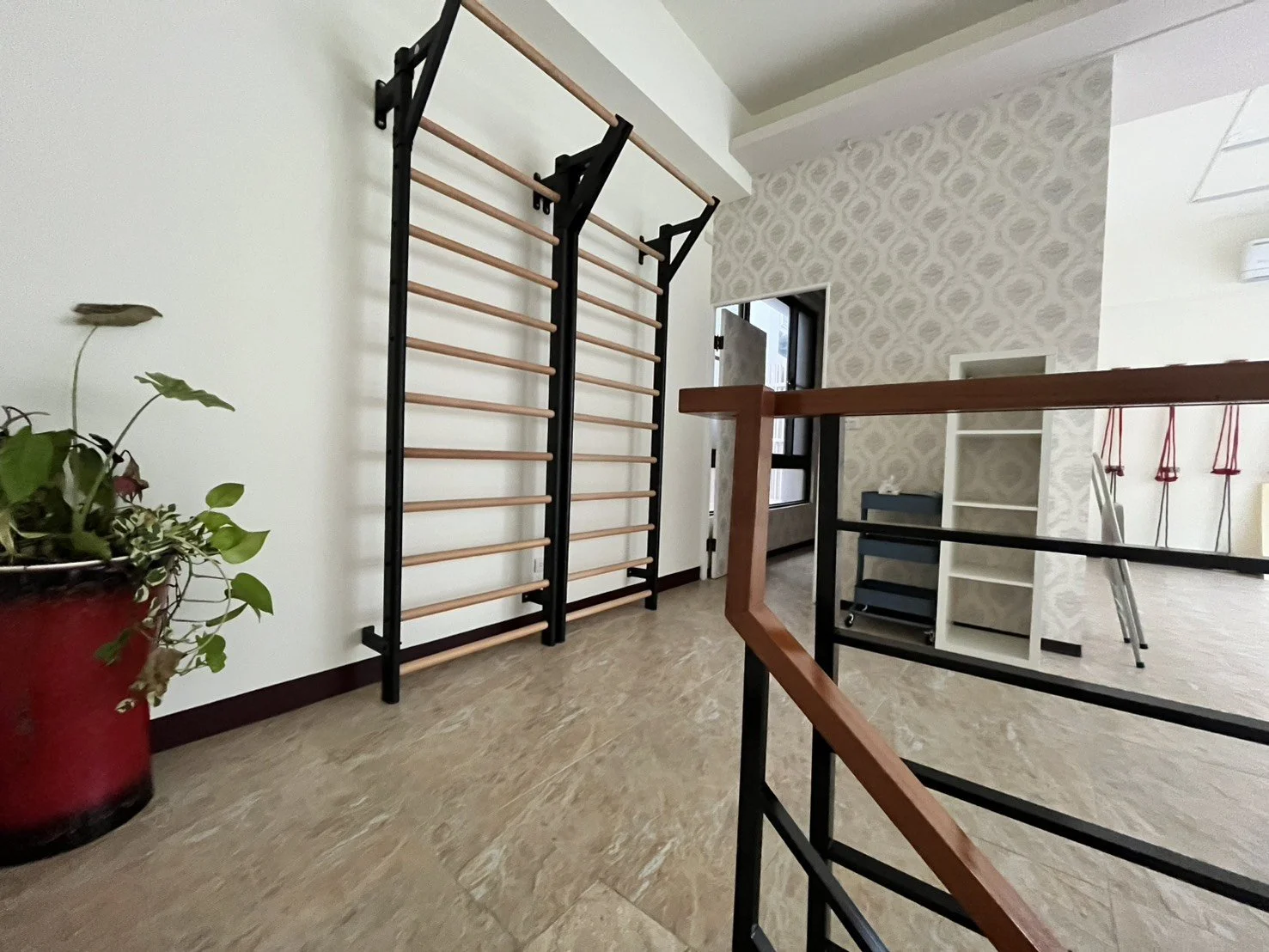 S__118956039_0.jpg