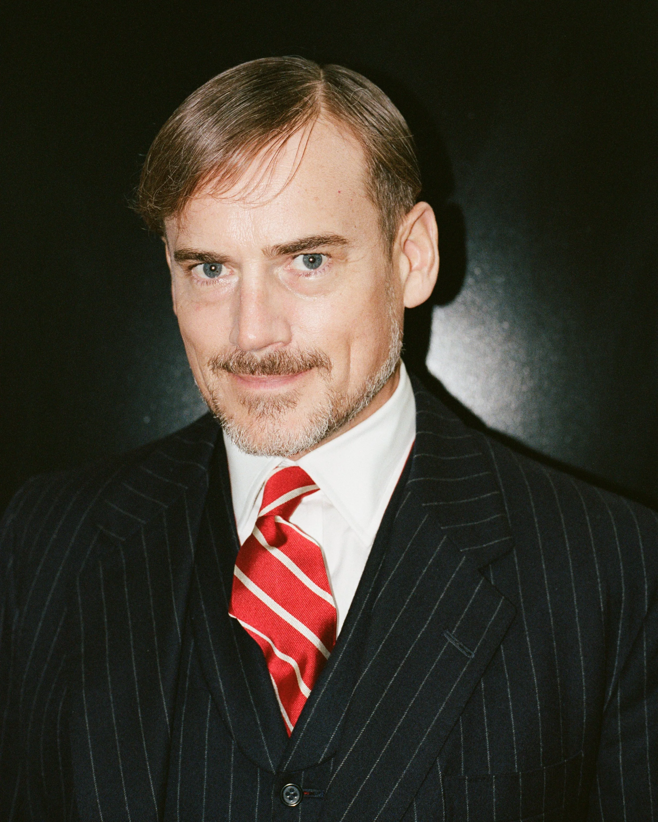 000133280024-2.jpg