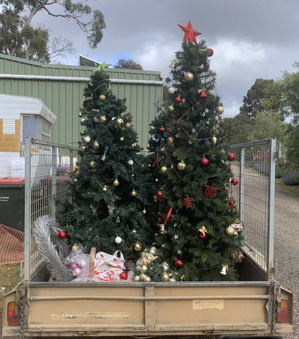 The trailer is all loaded up, ready to install Christmas trees in all of our properties! Is anyone else starting to feel the festive spirit? 🎄

#Christmas #torquayretreats #holidayrental #christmasdecorating