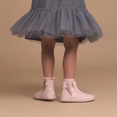 PRETTY-BRAVE-AW26-Big-Kids-Electric-Boot-Hearts-Campaign-b-WEB-JPG.jpg