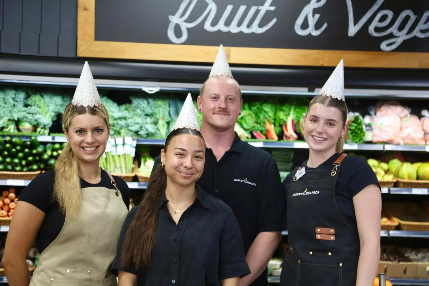 🎉 Chapel Hill is turning 5!🎉
We’re celebrating on Saturday, November 1st with 15% off storewide, tastings from some of our amazing suppliers and an exciting prize giveaway! 
Come join the fun and celebrate with us! 💚
#ChapelHill #BirthdayCe