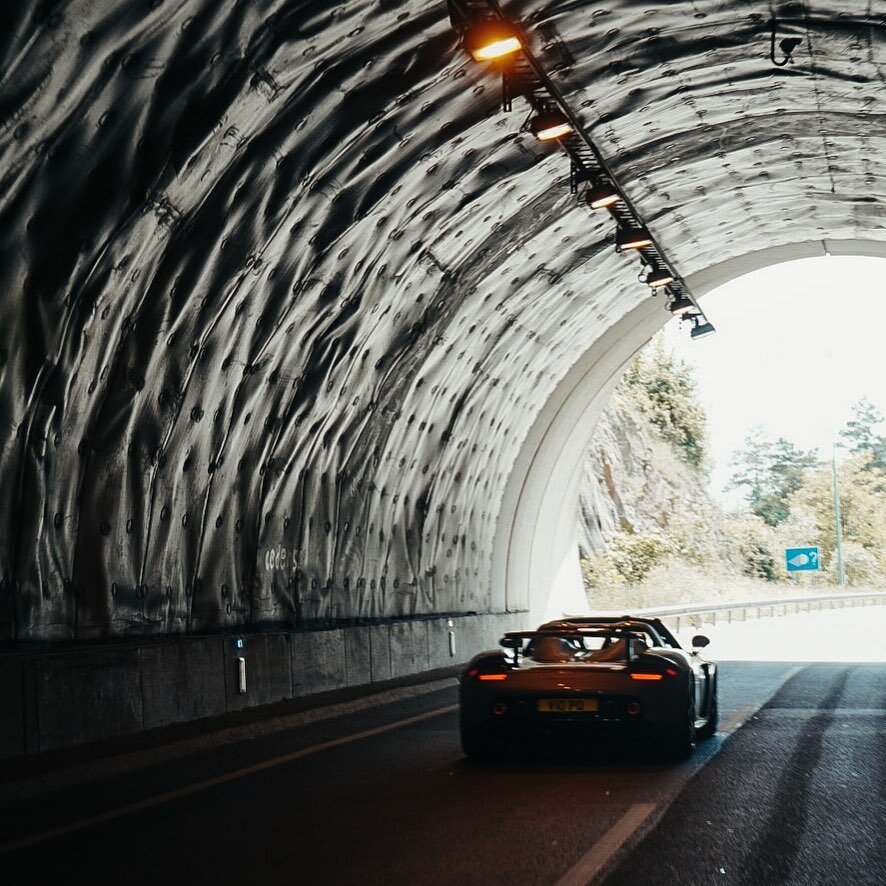 This may look good, but the sound @gt.boulevard&rsquo;s Carrera GT made going through the tunnels was nothing short of incredible.
&bull;
#ClubMulholland #PyreneesGrantour #Porsche #CarreraGT #PorscheCarreraGT