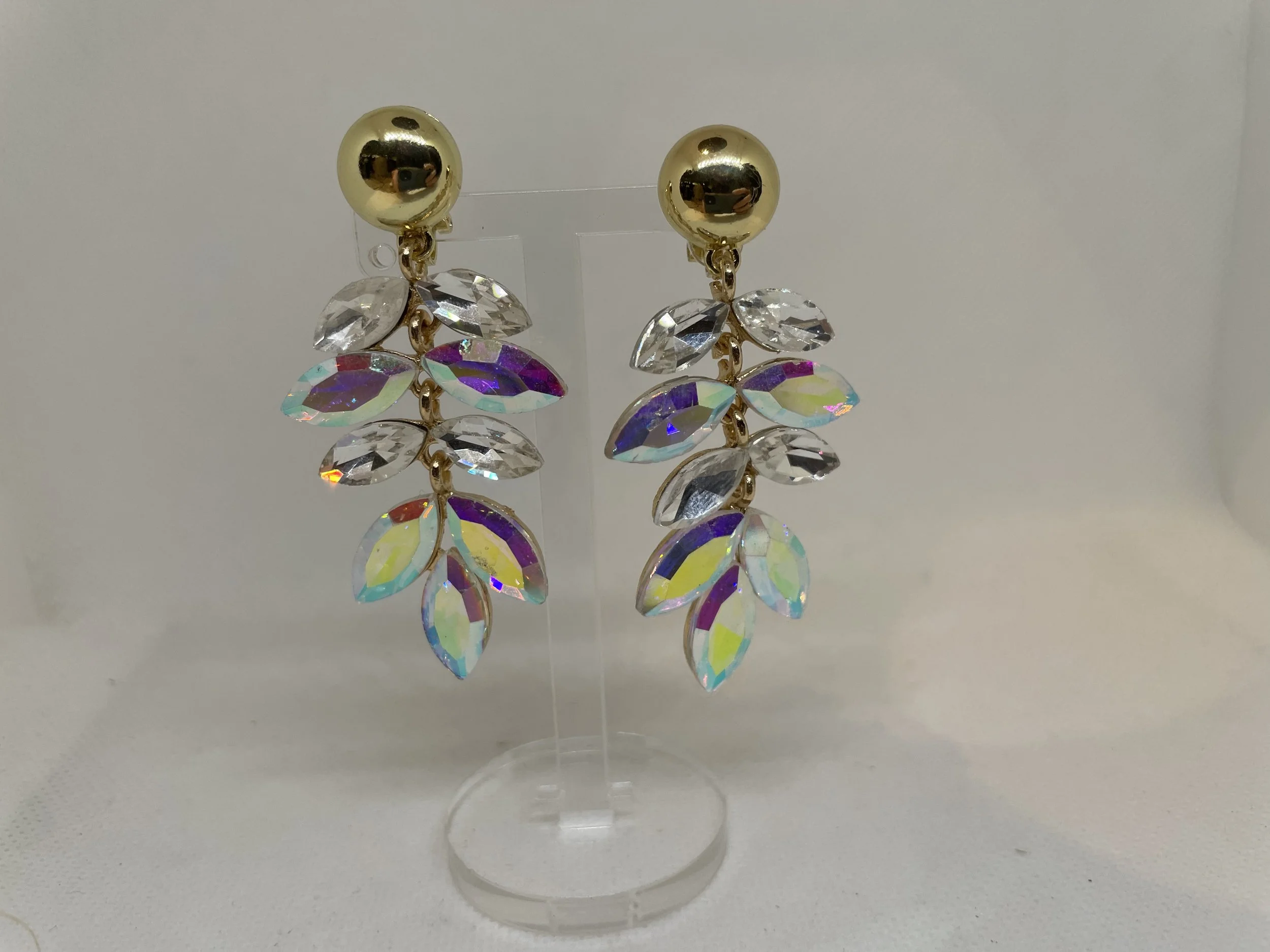 Longues boucles d’oreilles à strass