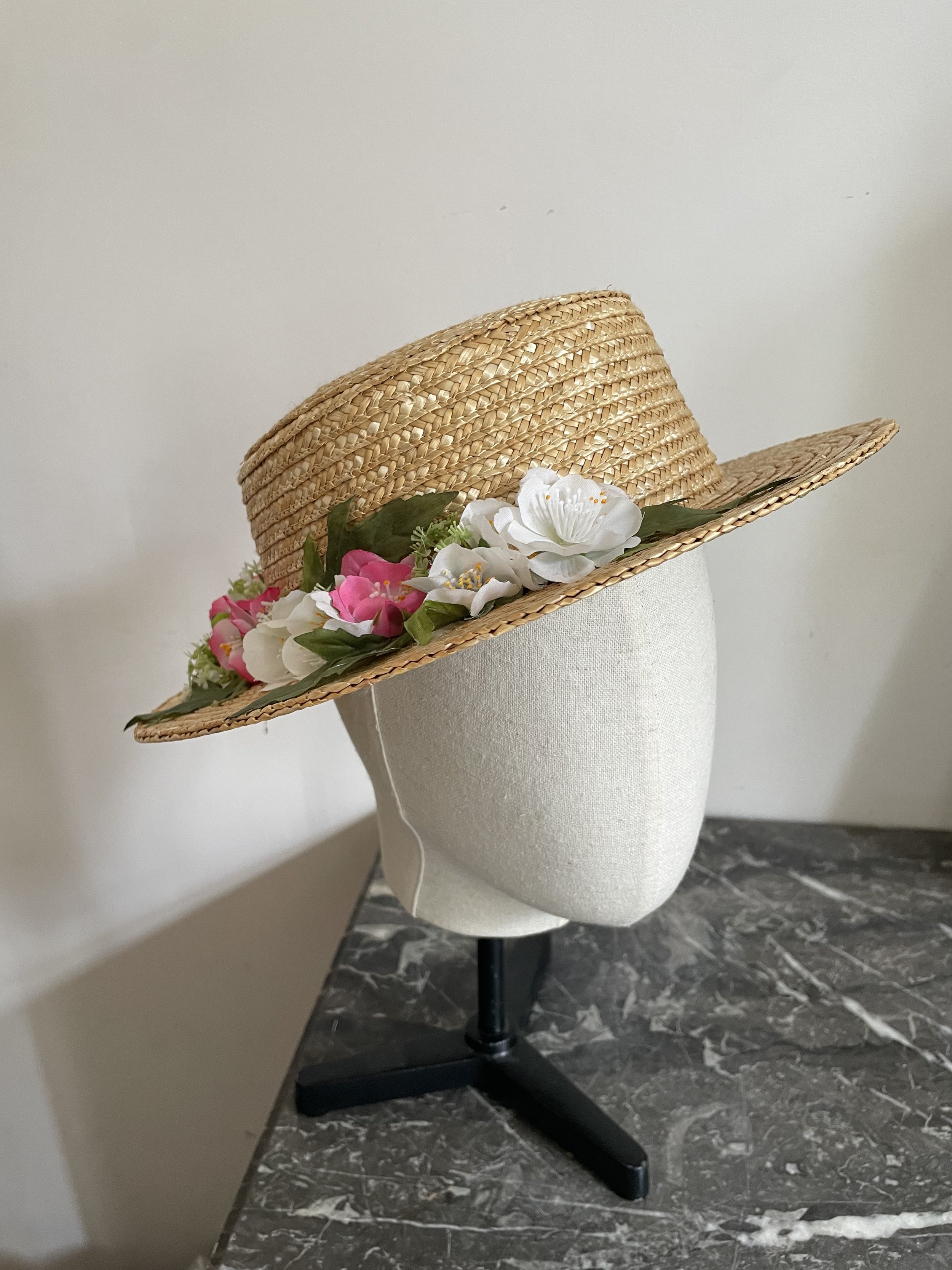 Canotier paille fleuri