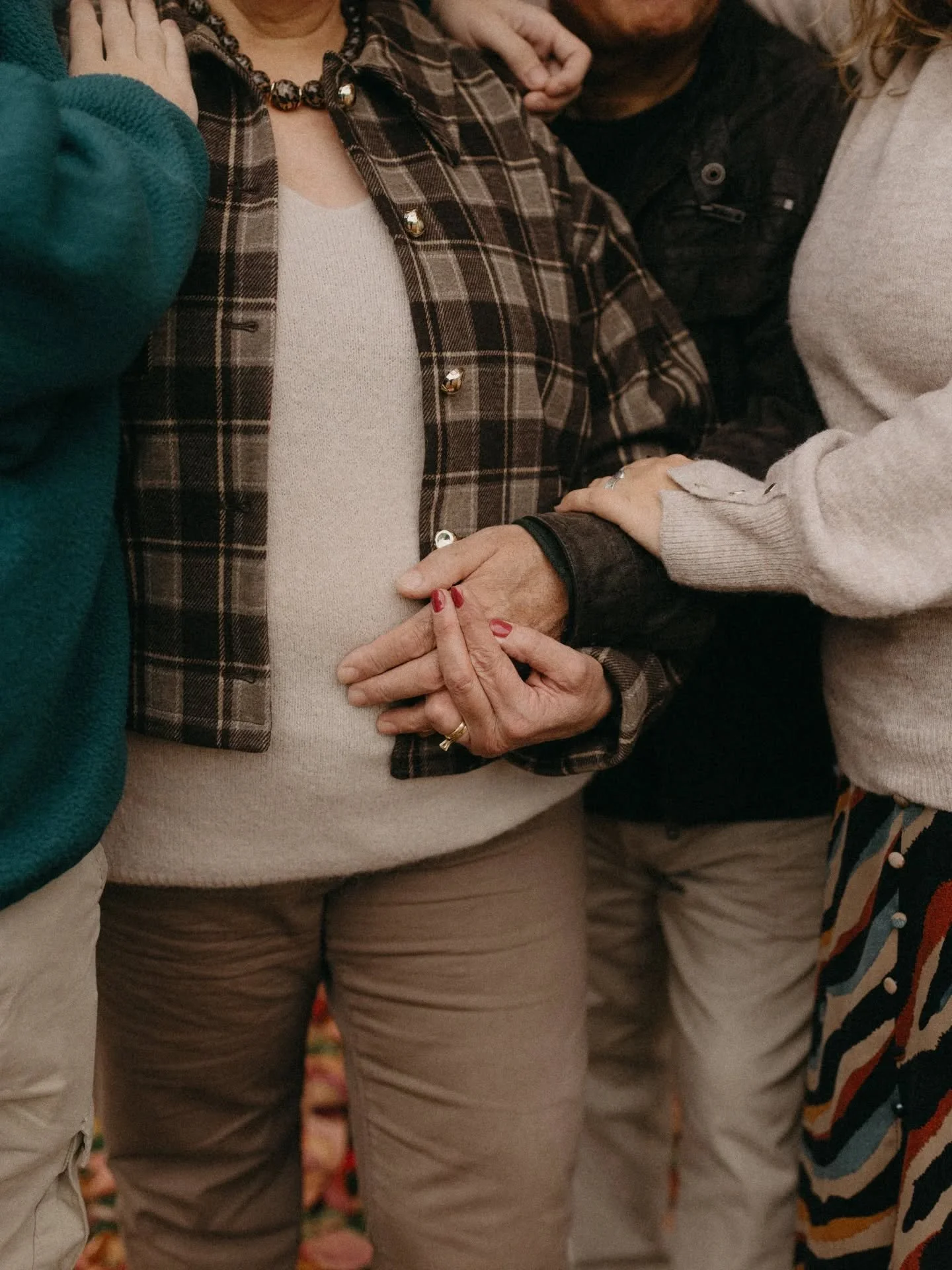 Voguer

Comme c&rsquo;&eacute;tait bien de se balader et de voir les arbres changer..
Raconter un petit peu d&rsquo;eux.
Mettre en image le lien. 

Merci pour ce trop joli moment ☀️☀️