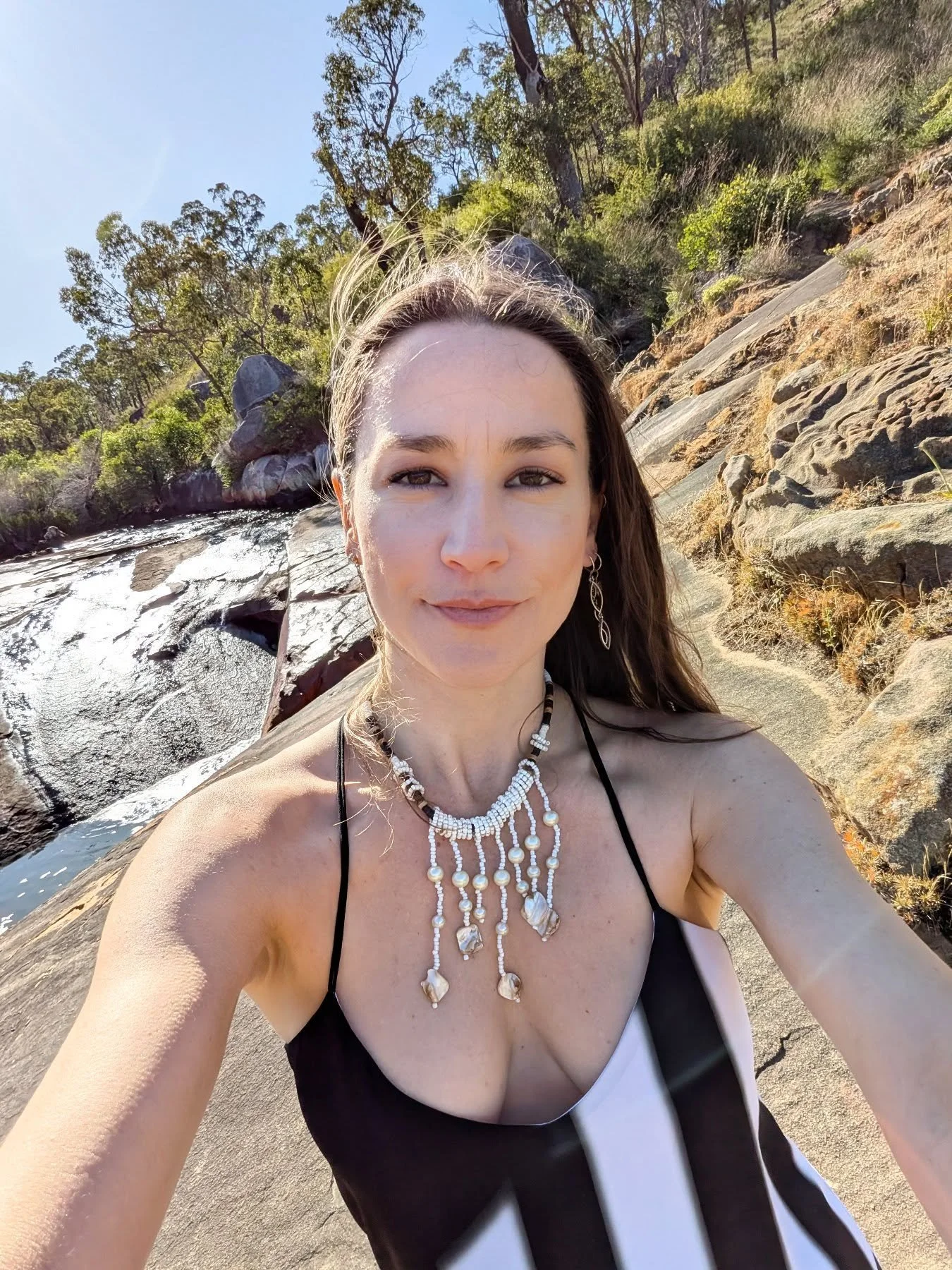 𝐁𝐨𝐝𝐲 𝐌𝐚𝐠𝐢𝐤 is a MYTHICAL ceremonial journey for women that dances with and unifies the MYSTICAL and MATTER.

Through body practices and myth, we invoke quivers of 𝗿𝗲𝗺𝗲𝗺𝗯𝗿𝗮𝗻𝗰𝗲 𝗮𝗻𝗱 𝗮𝘄𝗮𝗸𝗲𝗻𝗶𝗻𝗴 through the whole 𝘀𝗼𝗺𝗮 𝗮