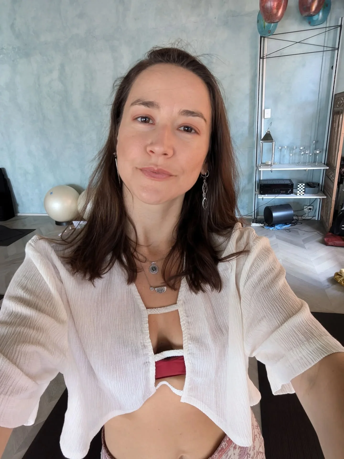 So much has been hidden from us.
And the time for revelation is here.

But it is not typically rightful to splash it everywhere and anywhere.

The feminine has always used discernment and veils to conceal and protect wisdom and knowledge.

In terms o