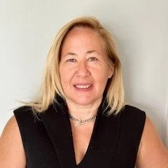 Justine Aspey, systemic psychotherapist and family therapist