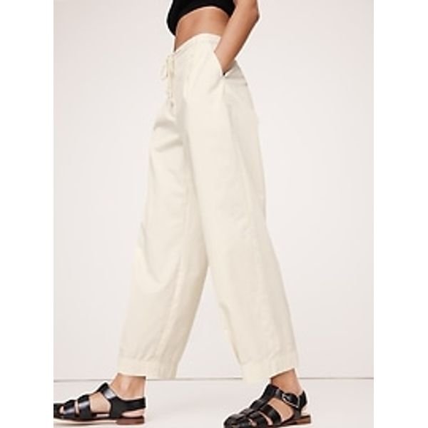 Banana Republic | High-Rise Pleated Cotton Poplin Cropped Pant