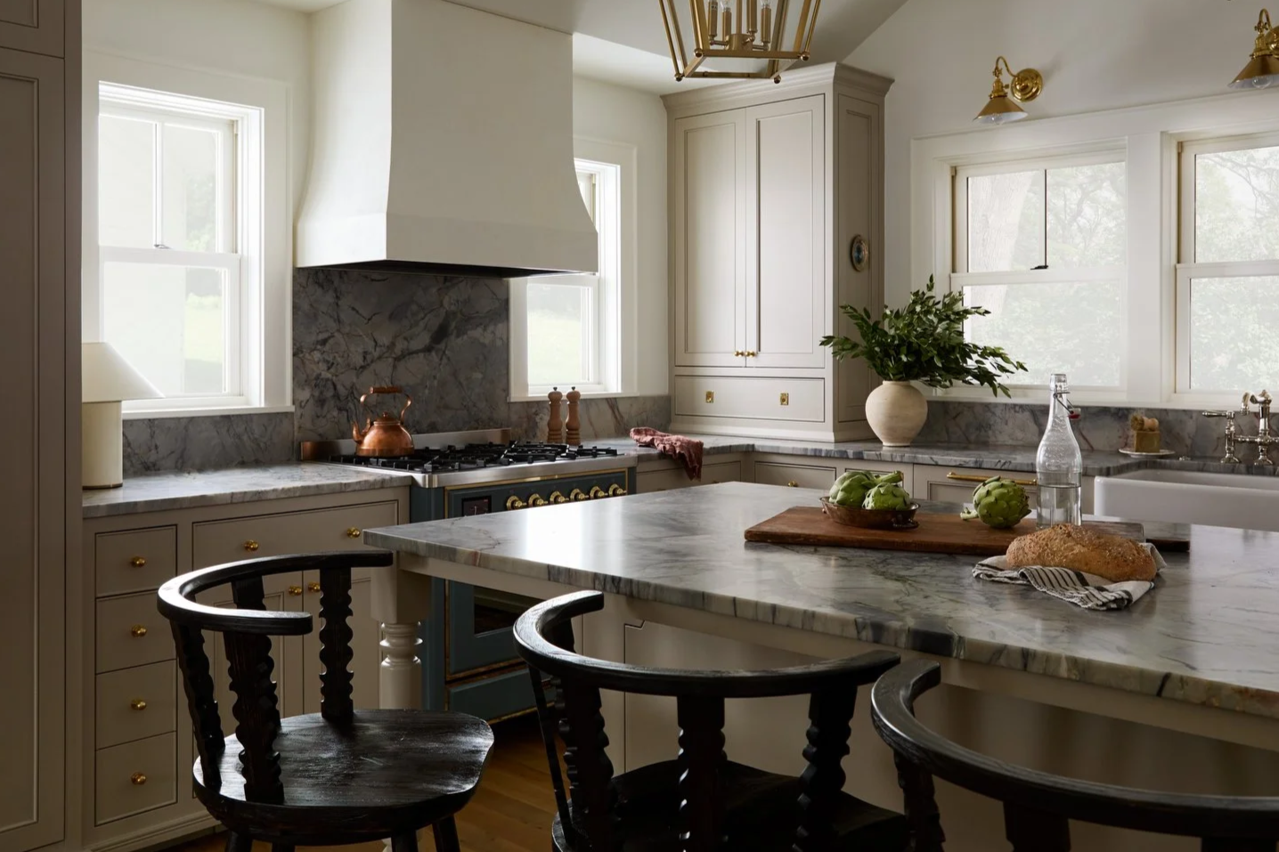 250401_AshleySullivan_OhoInteriors_Babcock-5c.png