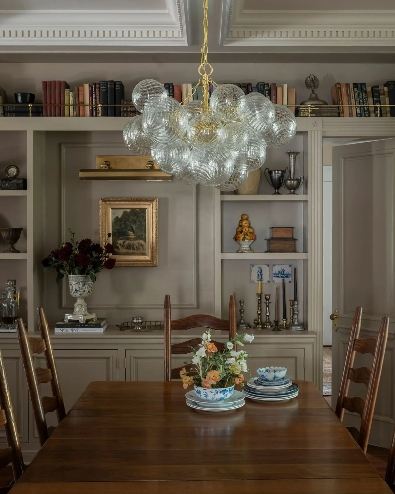 Our favorite dining room to kick off Thanksgiving celebrations this week! We are feeling ready to gather with friends and family over at Oho HQ. Swipe to fall in love with every detail &mdash;&gt; from the coffered ceilings, original to the 150-year-