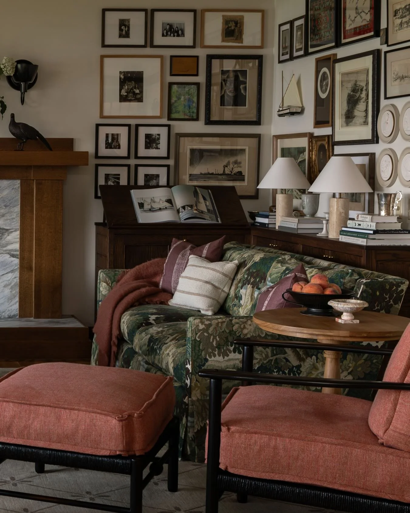 When Harry Met Sally &amp; You&rsquo;ve Got Mail are two of my personal favorite Nora Ephron films&mdash;Kathleen Kelly&rsquo;s Brownstone...need I say more?? I love the look and feel of her sets so much, I even named a project #OhoNoraEphronMeetsArt