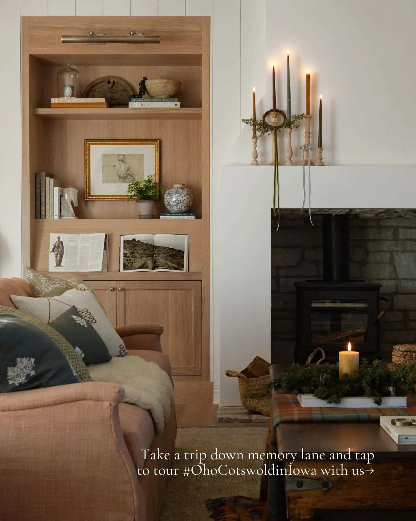 Scrolling through photos of #OhoCotswoldinIowa really never gets old&hellip;

Photography by @judithmarilyn_
Styling by @cate.ragan.styling
Design by @oho_interiors