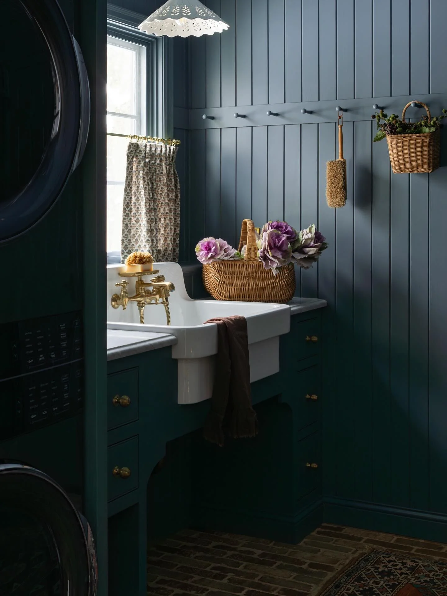 Here&rsquo;s your long weekend treat! A before &amp; after gift from us to you. Take a look at the transformation of #OhoClassicTraditional that we thoughtfully redesigned to feel as though each room was modern, yet original to the house. It was impo