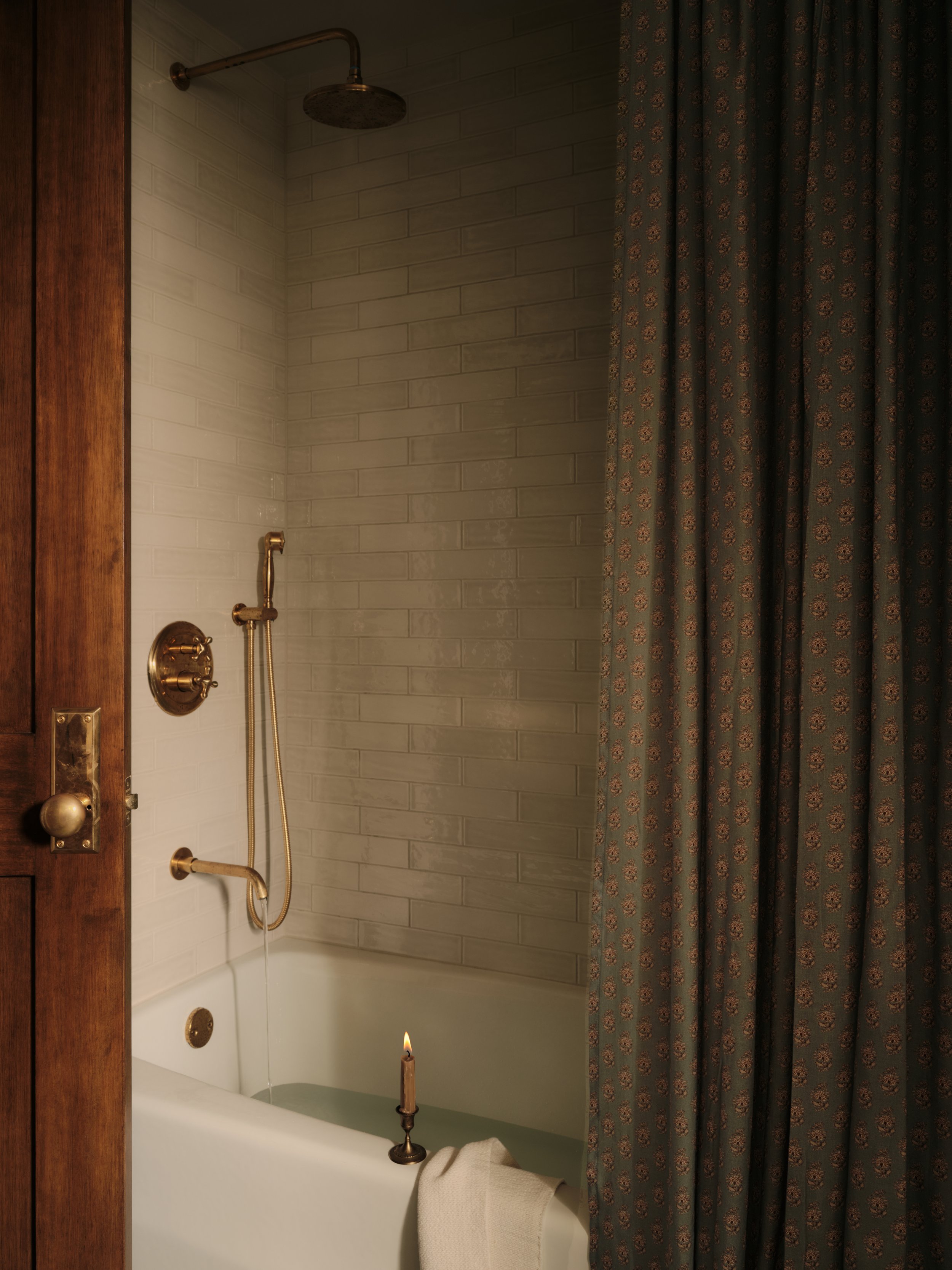 OhoInteriors-NeutralCottage24613.jpg