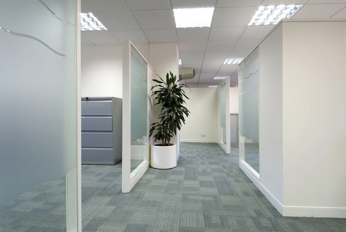 Flushwall - solid wall office partitioning system
