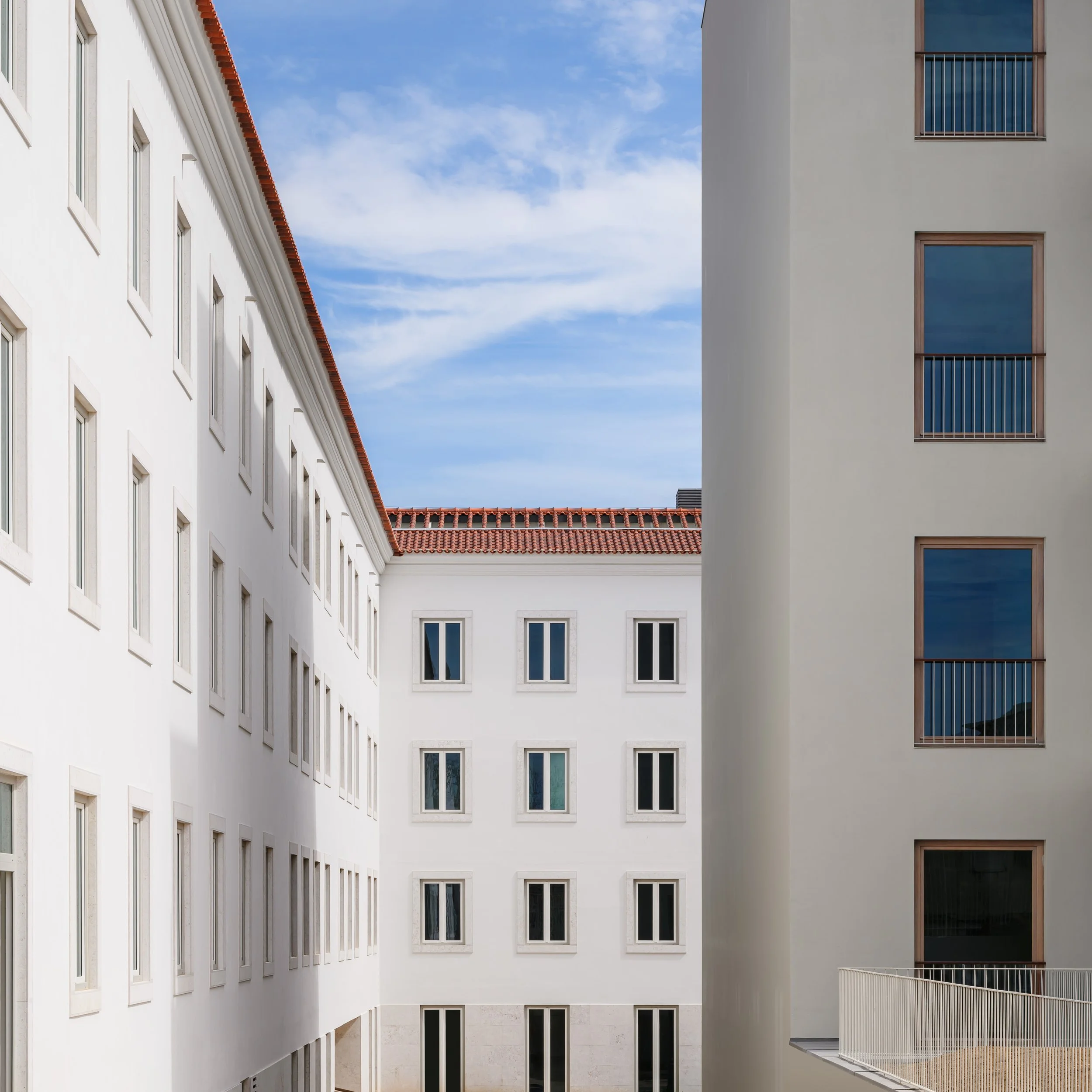 Exterior-Fachada Poente-1.jpg